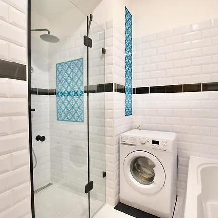 Standard By Hi5- Jankalak Apartment